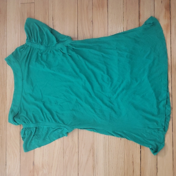 Short sleeve spring shirt great for St Patrick's Day!! - Picture 2 of 3